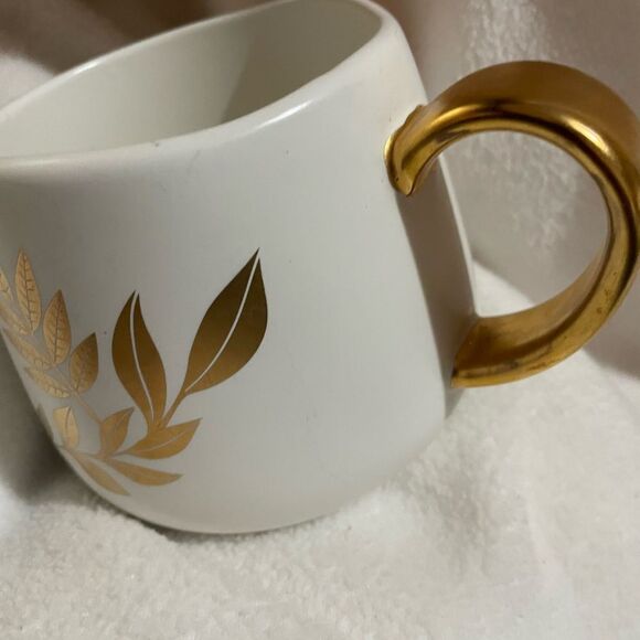 Rosanna leaf gold  Mug - Picture 5 of 5